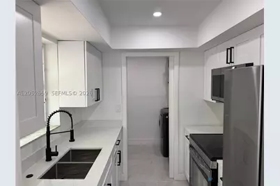 890 SW 28th #1, Fort Lauderdale, FL 33315 - Photo 1