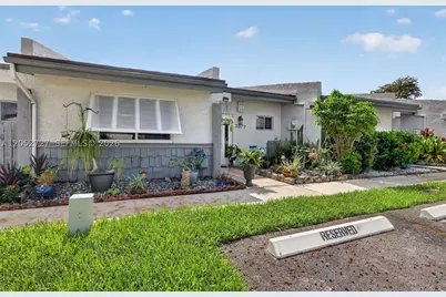 2377 N 37th, Hollywood, FL 33021 - Photo 3