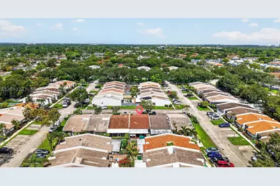 2377 N 37th, Hollywood, FL 33021 - Photo 47