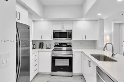 17375 Collins #1703, Sunny Isles Beach, FL 33160 - Photo 11