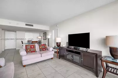 3625 N Country Club #PH2, Aventura, FL 33180 - Photo 3