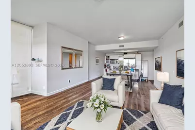 888 Biscayne #509, Miami, FL 33132 - Photo 3