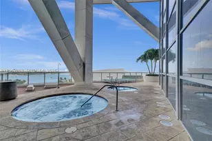 888 Biscayne, Miami, FL 33132 - Photo 23