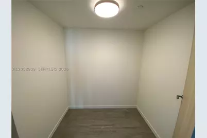 1000 Brickell #3309, Miami, FL 33131 - Photo 11