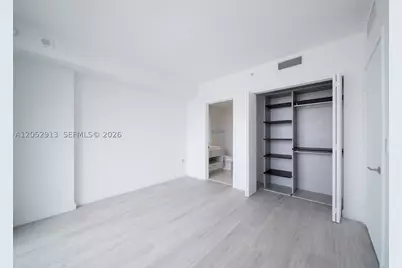 55 SW 9th #3207, Miami, FL 33130 - Photo 11