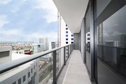 55 SW 9th #3207, Miami, FL 33130 - Photo 15