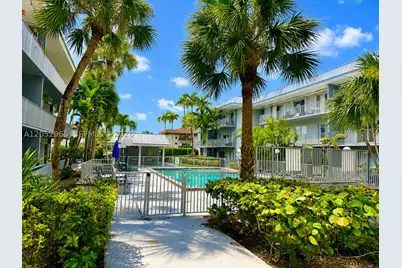 7401 SW 82nd #303S, Miami, FL 33143 - Photo 1