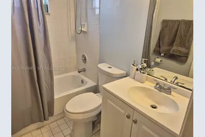 7818 W 34th #25-201, Hialeah, FL 33018 - Photo 7