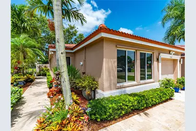 1707 SW 109th, Davie, FL 33324 - Photo 3