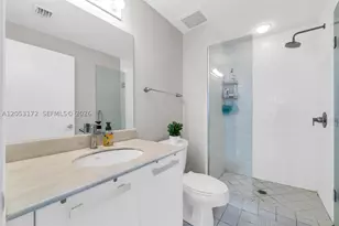601 NE 36th, Miami, FL 33137 - Photo 11