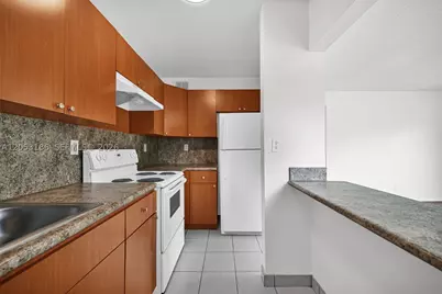 505 S Pine Island #B102, Plantation, FL 33324 - Photo 17