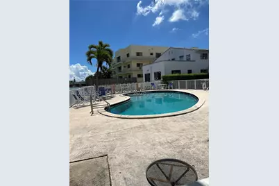 [Address not provided], Miami Beach, FL 33141 - Photo 17