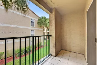 995 Riverside #120, Coral Springs, FL 33071 - Photo 25