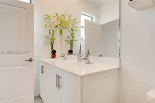 953 NE 211th, Miami, FL 33179 - Photo 27