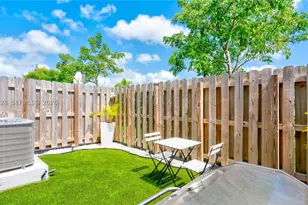 953 NE 211th, Miami, FL 33179 - Photo 17