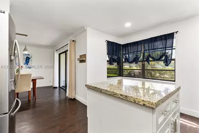 9153 Vineyard Lake, Plantation, FL 33324 - Photo 21