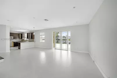 850 NW 168th, Pembroke Pines, FL 33028 - Photo 11