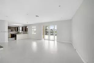 850 NW 168th, Pembroke Pines, FL 33028 - Photo 11
