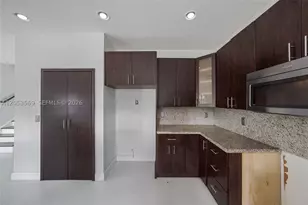 850 NW 168th, Pembroke Pines, FL 33028 - Photo 15