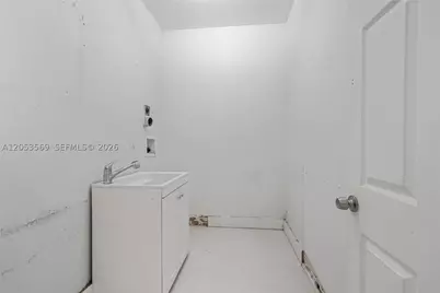 850 NW 168th, Pembroke Pines, FL 33028 - Photo 39
