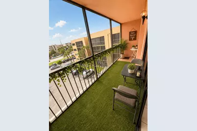 8615 NW 8th #414, Miami, FL 33126 - Photo 11
