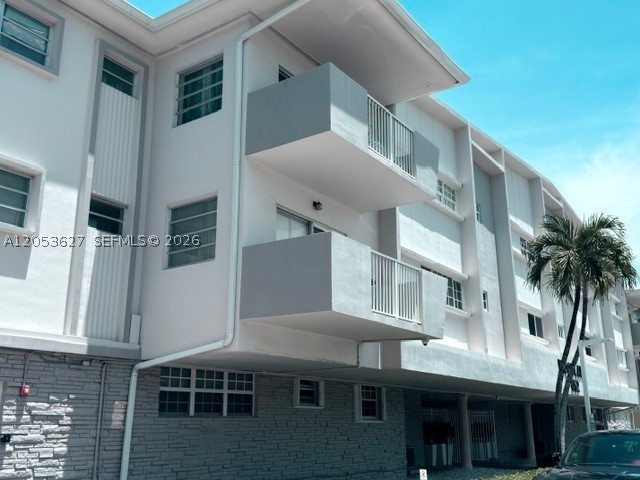 462 Golden Isles #203 - 462 Golden Isles #203, Hallandale, FL 33009 Luxury Property | Jose Angel Pina