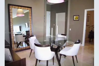 808 Brickell Key #606, Miami, FL 33131 - Photo 3