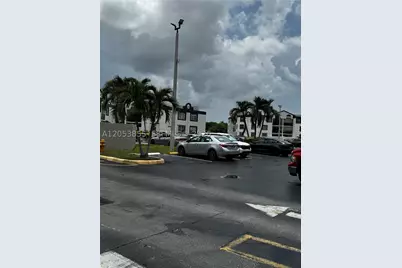 9731 Fontainebleau #F214, Miami, FL 33172 - Photo 3