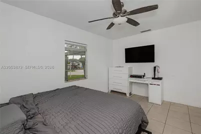 681 NE 1st, Hialeah, FL 33010 - Photo 15
