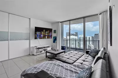 90 SW 3rd #4403, Miami, FL 33130 - Photo 1