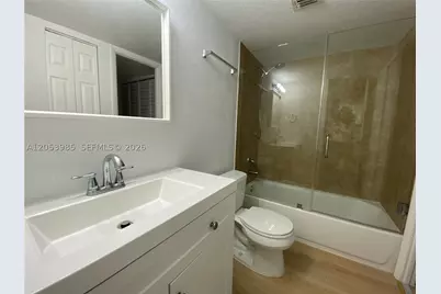9350 Fontainebleau #609, Miami, FL 33172 - Photo 9