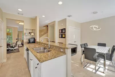 2726 Old Florida, Wilton Manors, FL 33334 - Photo 17