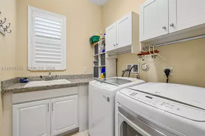 1053 SW 113th, Pembroke Pines, FL 33025 - Photo 19