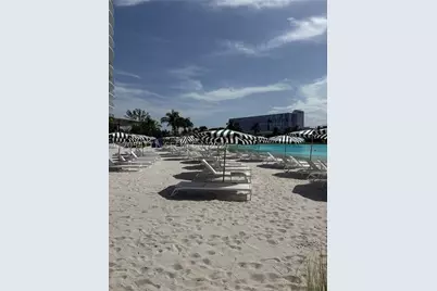 2411 Laguna #910, Miami, FL 33181 - Photo 23