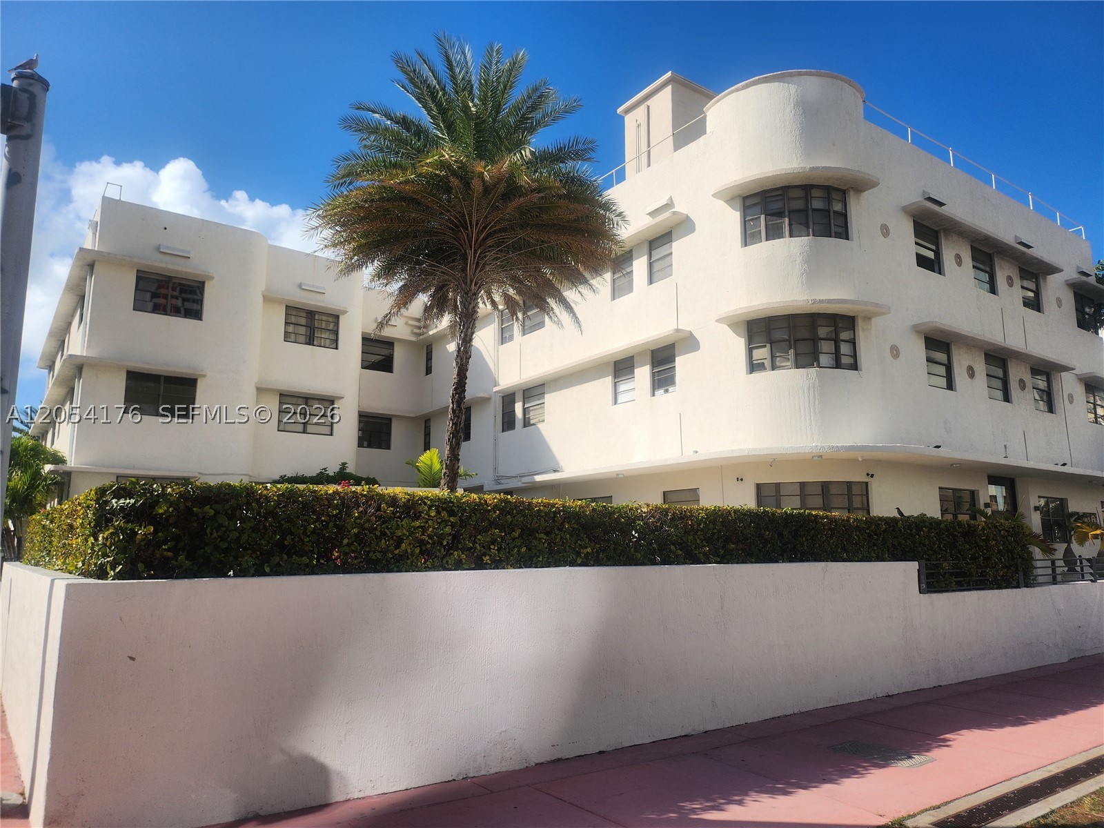 2700 Collins #202 - 2700 Collins #202, Miami Beach, FL 33140 Luxury Property | Jose Angel Pina