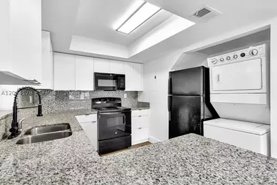 12370 SW 52nd, Cooper City, FL 33330 - Photo 11