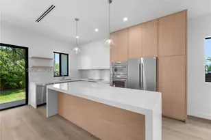 2735 SW 23rd, Miami, FL 33145 - Photo 9