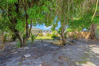 766 E 36th, Hialeah, FL 33013 - Photo 39