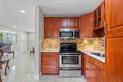766 E 36th, Hialeah, FL 33013 - Photo 15