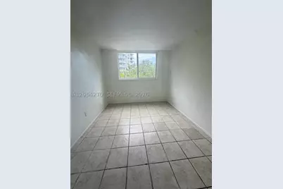 12500 NE 15th #402, North Miami, FL 33161 - Photo 3