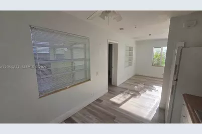 808 NE 10th #3, Hallandale Beach, FL 33009 - Photo 9