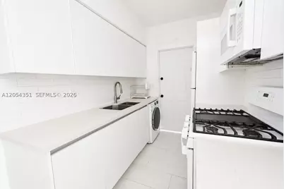 815 W 39th #3, Miami Beach, FL 33140 - Photo 5