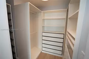 650 NE 32nd, Miami, FL 33137 - Photo 17