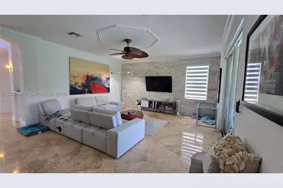 19179 S Gardenia, Weston, FL 33332 - Photo 7