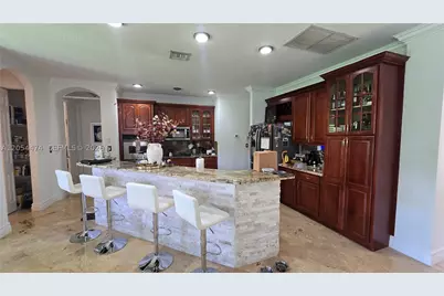 19179 S Gardenia, Weston, FL 33332 - Photo 5