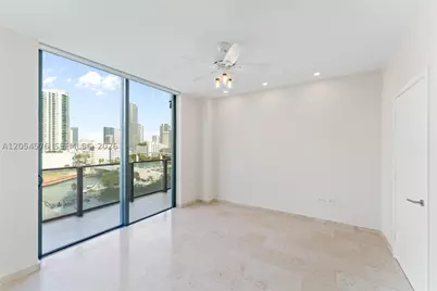 88 SW 7th #712, Miami, FL 33130 - Photo 23