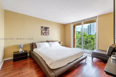19999 E Country Club #1302, Aventura, FL 33180 - Photo 17