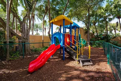 19999 E Country Club #1302, Aventura, FL 33180 - Photo 31