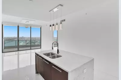 900 Biscayne #4803, Miami, FL 33132 - Photo 9