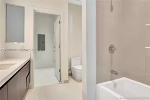 851 NE 1st, Miami, FL 33132 - Photo 7